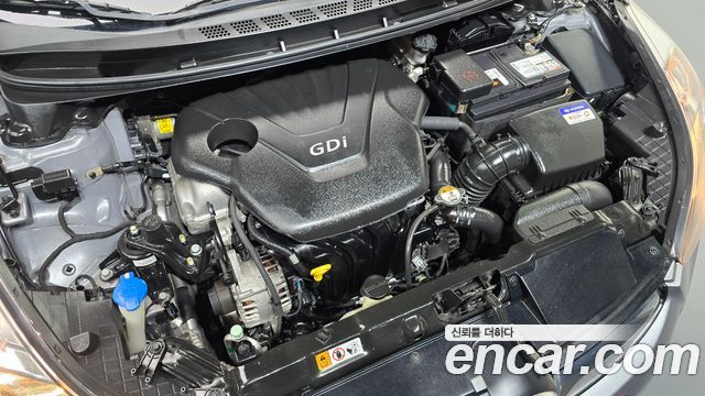 Hyundai AVANTE 2012 — photo 6