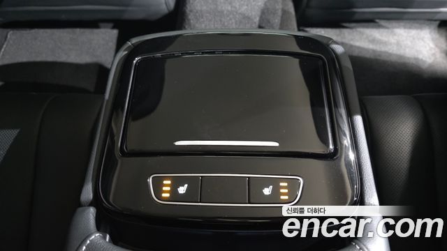 Genesis G80 2022 — photo 19