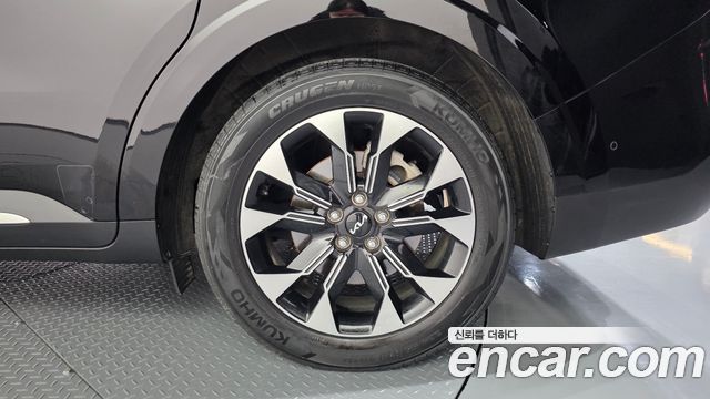 Kia Canival 2023 — photo 7