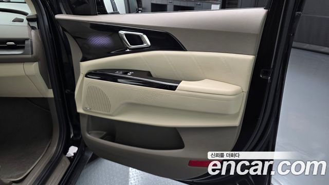 Kia Canival 2023 — photo 14