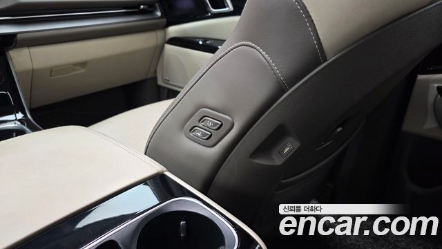 Kia Canival 2023 — photo 30