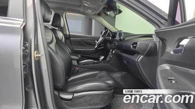 Hyundai Santafe 2019 — photo 11