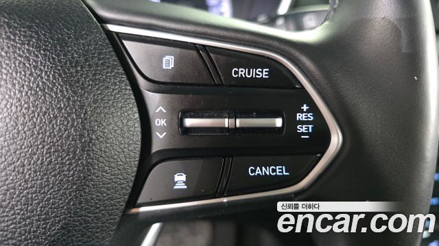 Hyundai Santafe 2019 — photo 17