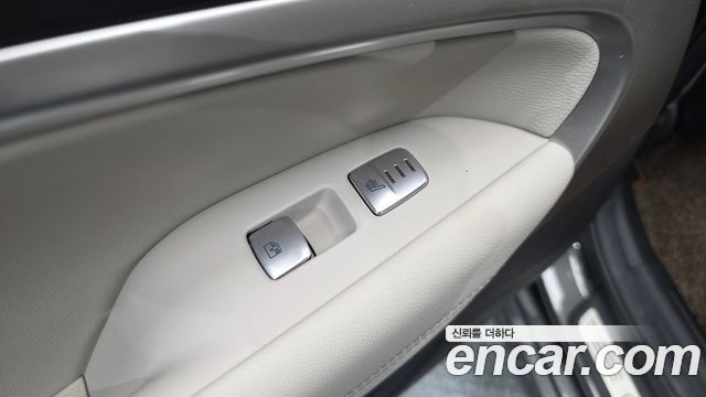 Genesis G70 2023 — photo 16