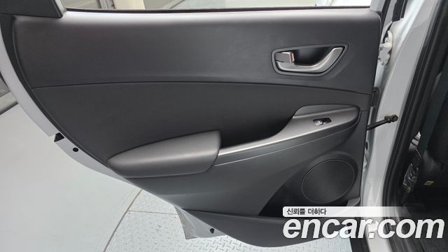 Hyundai Kona 2018 — photo 15