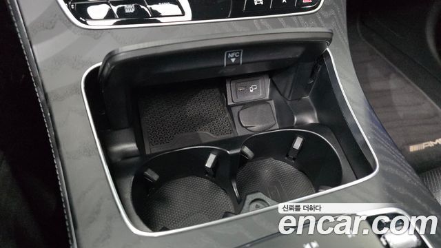 Mercedes-Benz E-Class 2022 — photo 25