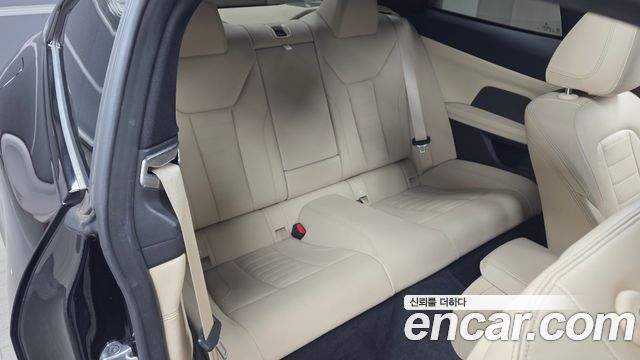BMW 4-Series 2021 — photo 17