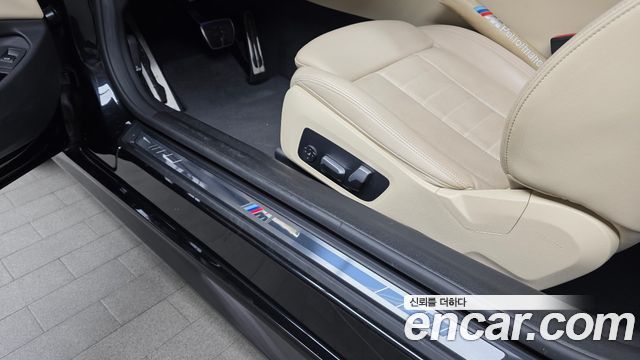 BMW 4-Series 2021 — photo 30