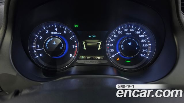 Hyundai Grandeur 2014 — photo 8