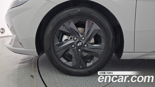 Hyundai AVANTE 2021 — photo 5