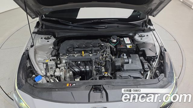 Hyundai AVANTE 2021 — photo 6