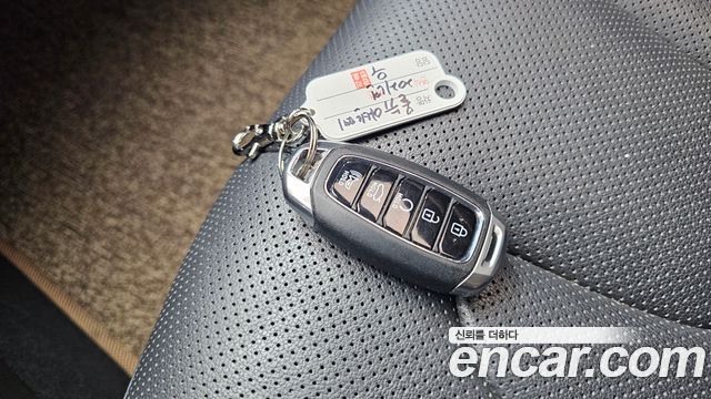 Hyundai AVANTE 2021 — photo 22