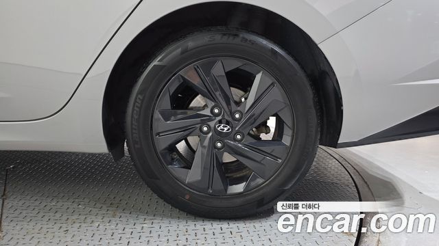 Hyundai AVANTE 2021 — photo 7
