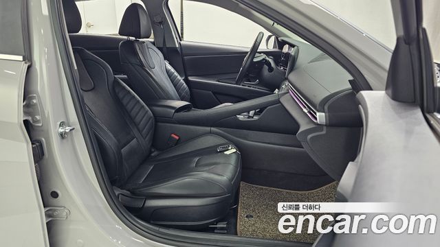 Hyundai AVANTE 2021 — photo 16