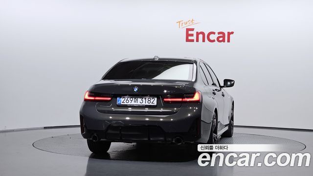 BMW 3-Series 2025 — photo 4