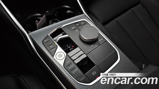 BMW 3-Series 2025 — photo 12