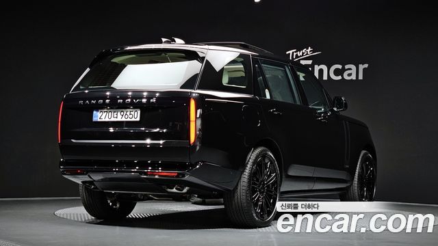 Land Rover Range Rover 2026 — photo 2