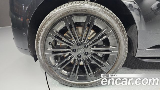 Land Rover Range Rover 2026 — photo 5