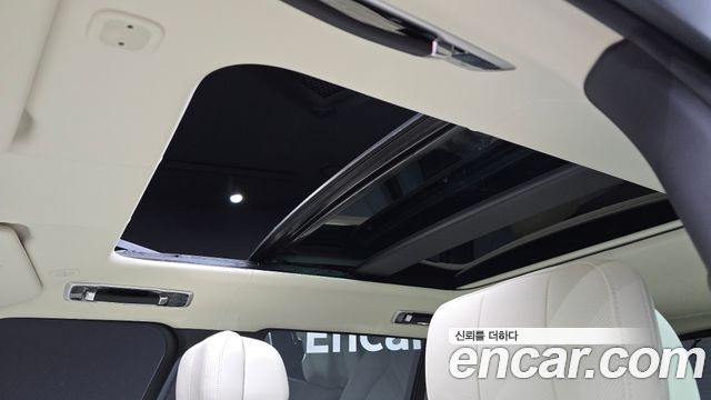 Land Rover Range Rover 2026 — photo 18