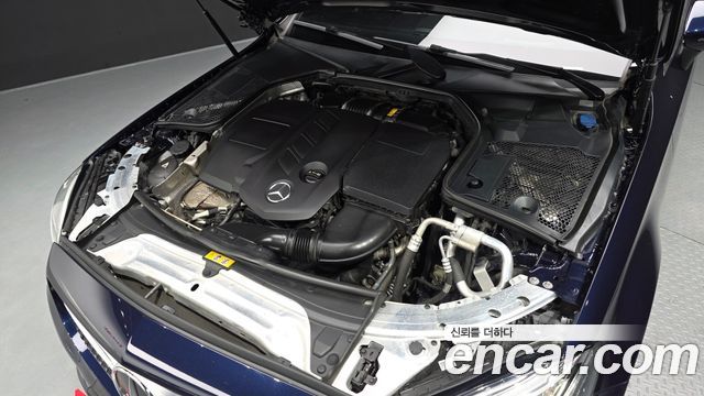 Mercedes-Benz C-Class 2019 — photo 6