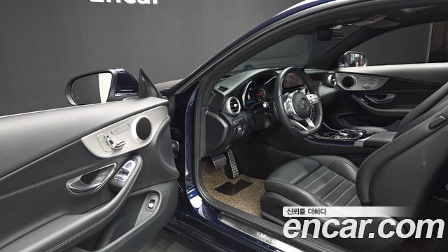 Mercedes-Benz C-Class 2019 — photo 10