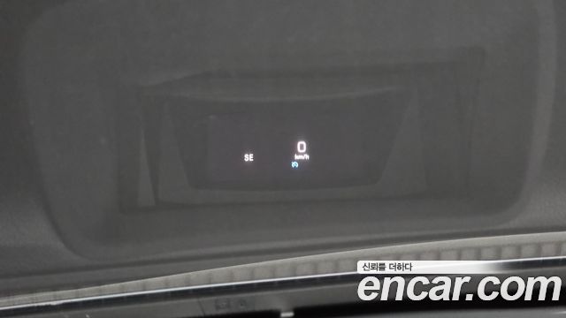 Mercedes-Benz C-Class 2019 — photo 19