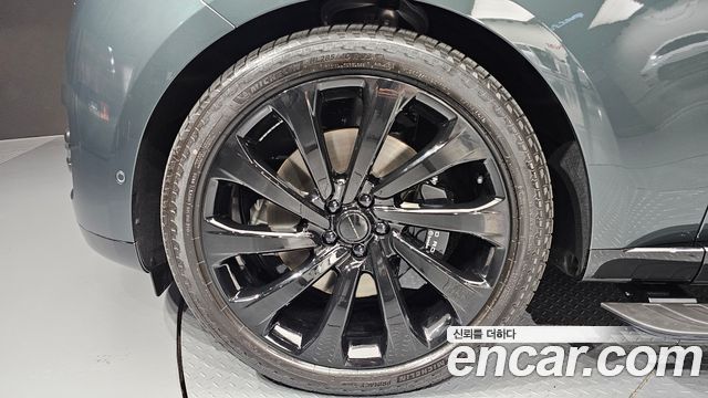 Land Rover Range Rover 2026 — photo 5
