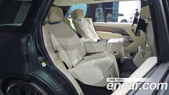 Land Rover Range Rover 2026 — photo 11