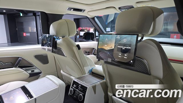 Land Rover Range Rover 2026 — photo 17