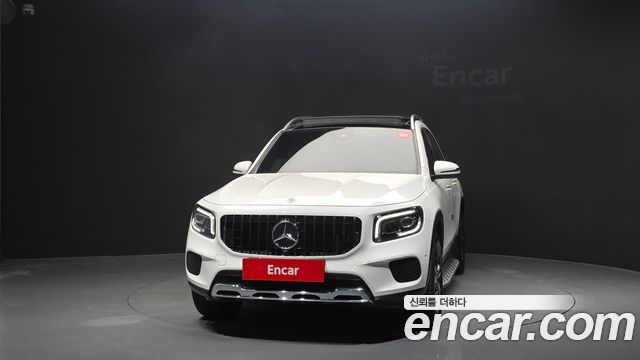 Mercedes-Benz GLB-Class 2021 — photo 3