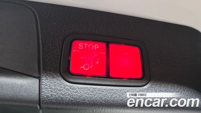 Mercedes-Benz GLB-Class 2021 — photo 22