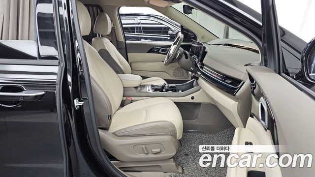 Kia Canival 2025 — photo 17