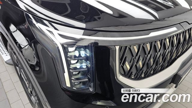 Kia Canival 2025 — photo 8