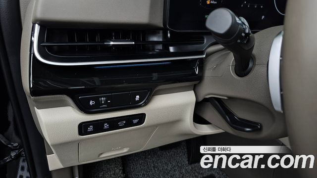 Kia Canival 2025 — photo 28