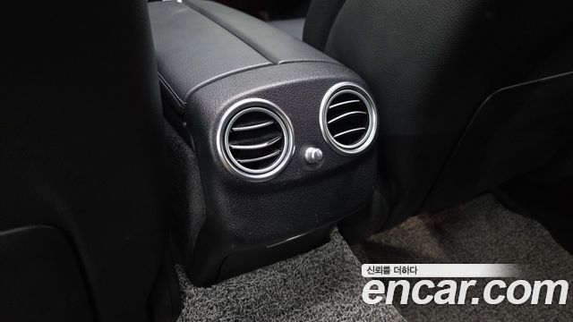 Mercedes-Benz E-Class 2018 — photo 34