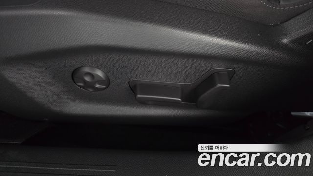 Peugeot 408 2024 — photo 31