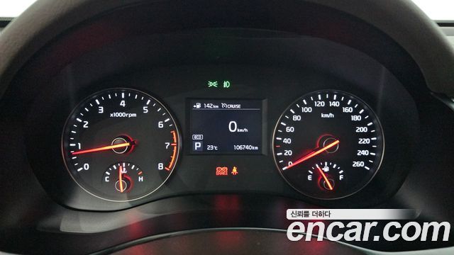 Kia K7 2016 — photo 11