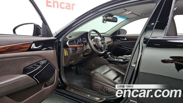 Kia K7 2016 — photo 13