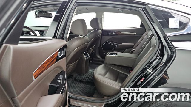Kia K7 2016 — photo 17