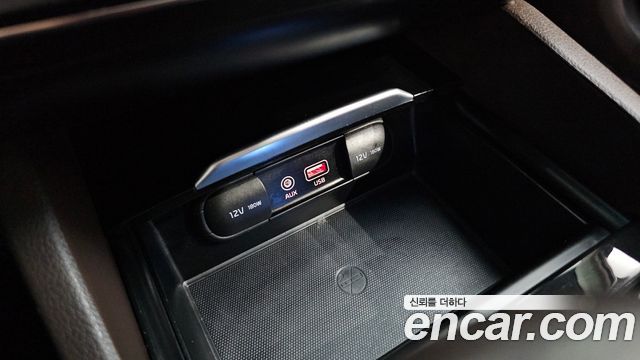 Kia K7 2016 — photo 18