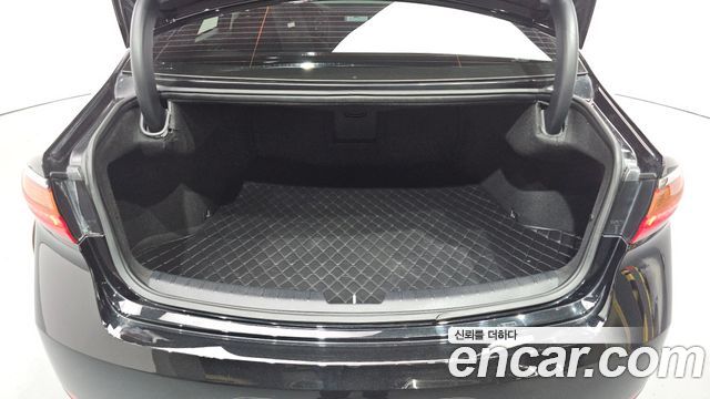Kia K7 2016 — photo 23