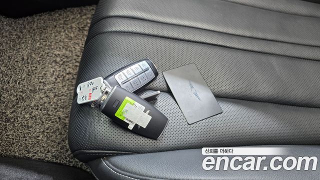 Genesis G80 2021 — photo 22