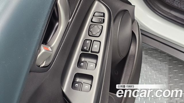 Hyundai Kona 2018 — photo 16