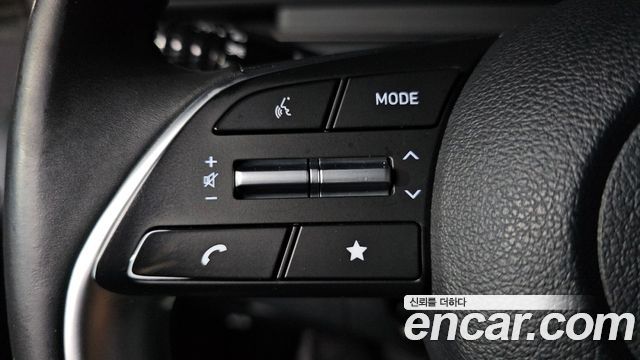 Hyundai Staria 2025 — photo 27
