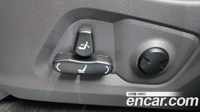 KG Mobility Rexton 2024 — photo 28