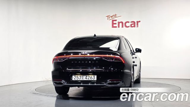 Hyundai Grandeur 2022 — photo 4