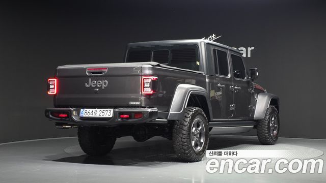 Jeep Gladiator 2021 — photo 2