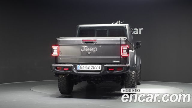 Jeep Gladiator 2021 — photo 4