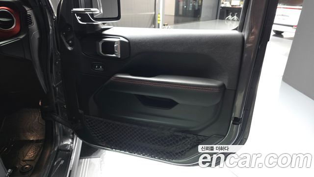 Jeep Gladiator 2021 — photo 14