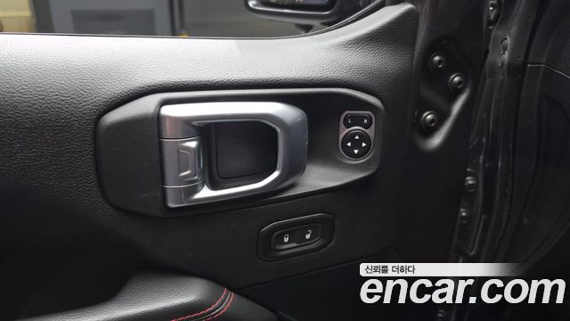 Jeep Gladiator 2021 — photo 28